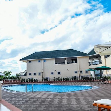 Faith Cricket Club & Resort Bhopal Exteriör bild