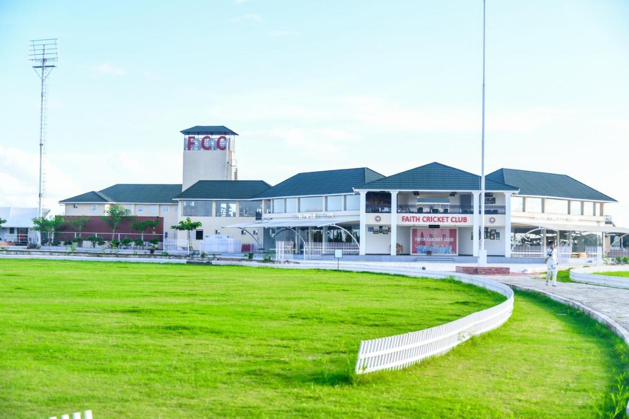 Faith Cricket Club & Resort Bhopal Exteriör bild