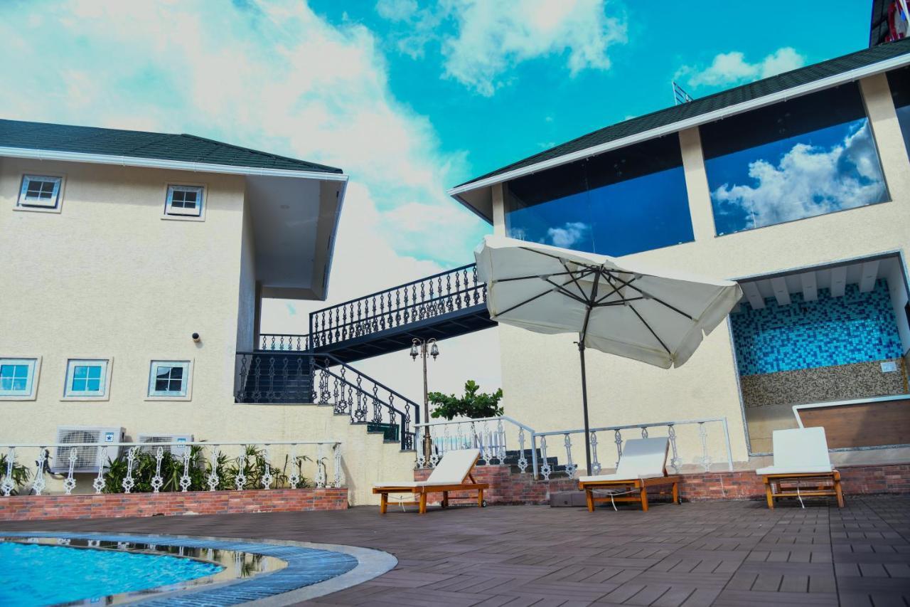 Faith Cricket Club & Resort Bhopal Exteriör bild